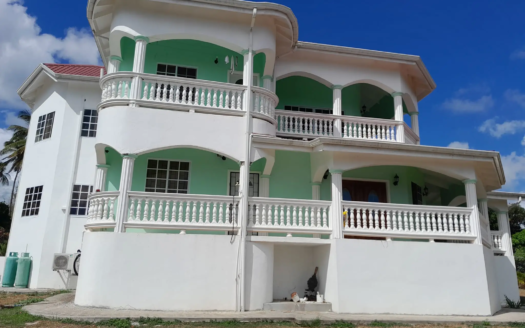 Residential Apartment Building for Sale/Lease in Choiseul